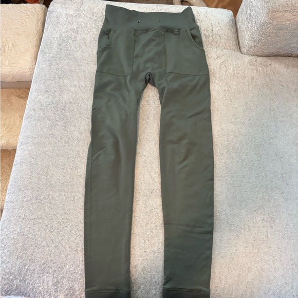 No Boundaries Olive Green Kids Leggings - Picture 1 of 2